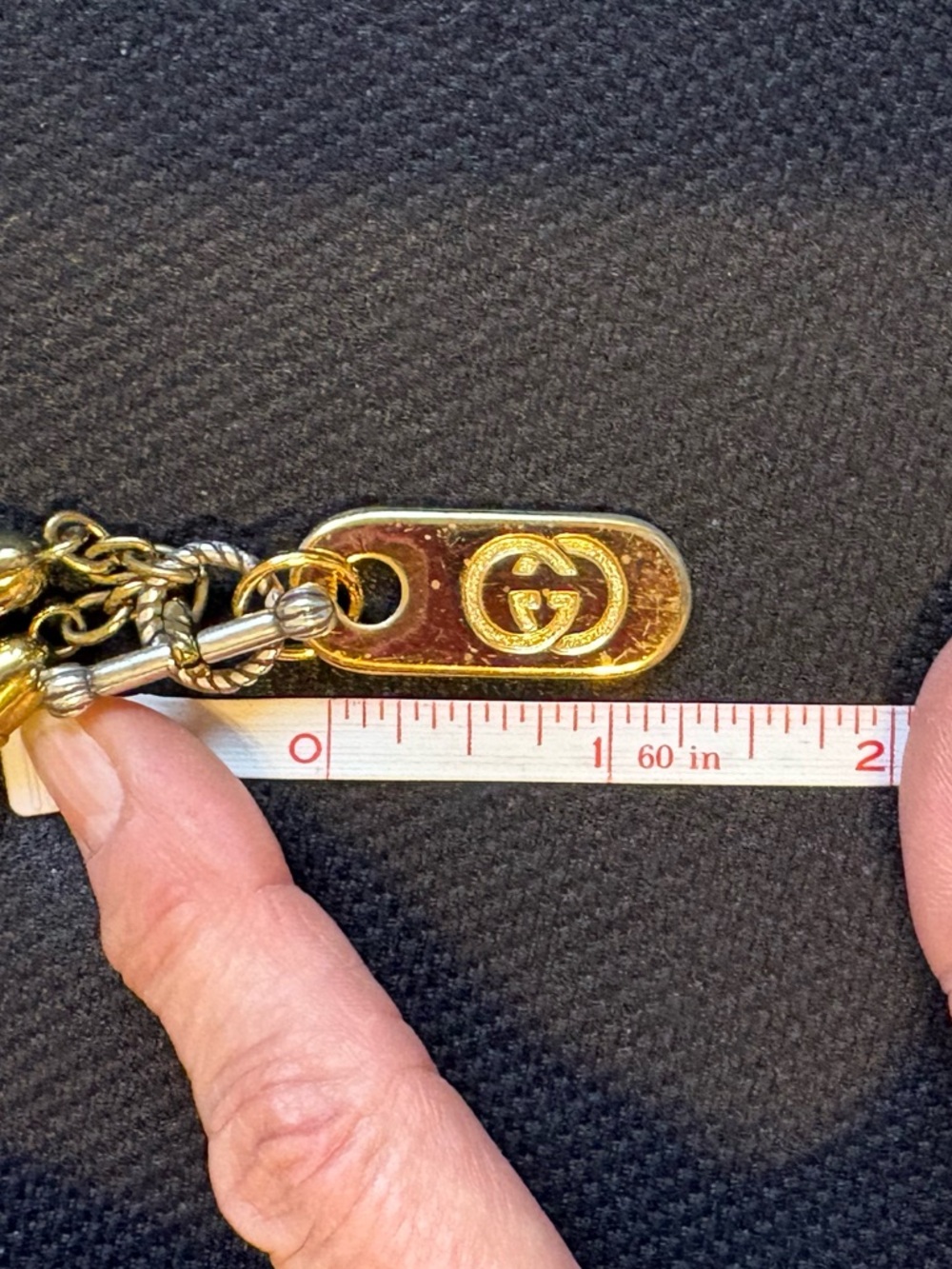 Authentic Gucci gold  charm with 19" unbranded toggle chain - Picture 7 of 8